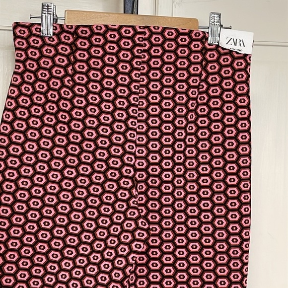 Zara Women’s Flared Leggings Size Medium Geometric Print Pink/Black Retro Casual - Picture 5 of 9